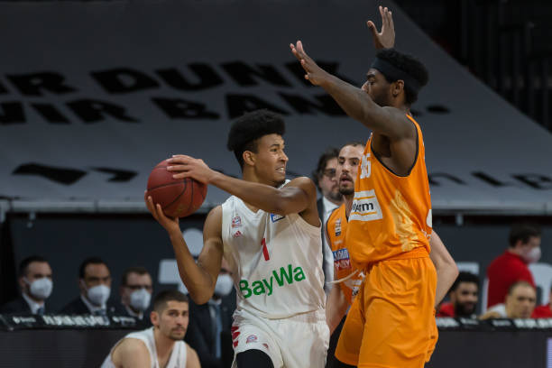 对对手的深 对对手的深