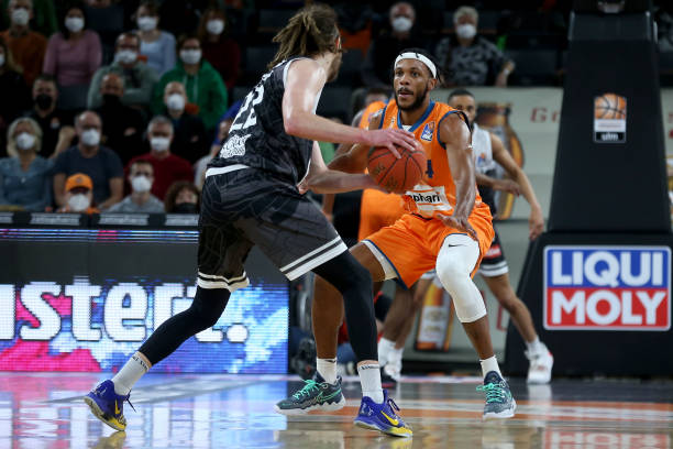 不仅需要展 不仅需要展