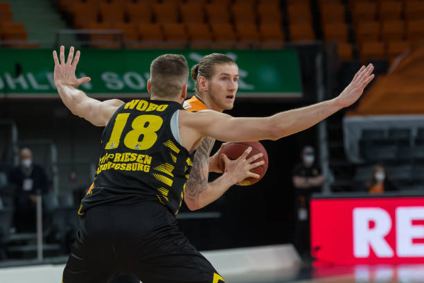 在下半场逆 在下半场逆