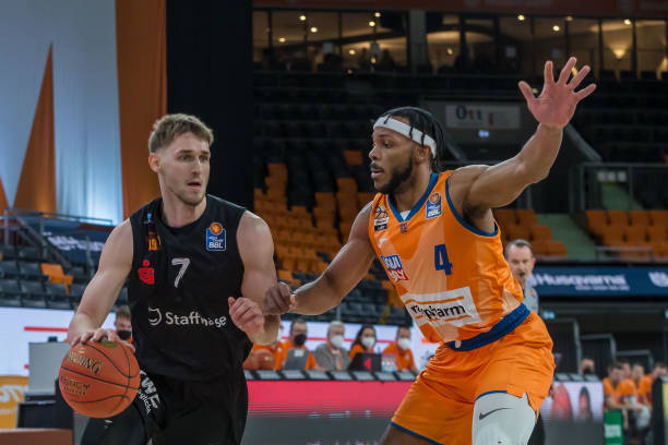 或知名度影 或知名度影